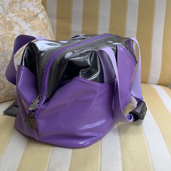 Triple Flip Duffel - Picture 3 of 10